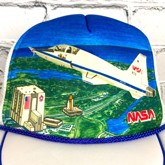 NASA Kennedy Space Center Space Shuttle Rocket 80’s Vintage Snapback Trucker Hat - Picture 3 of 9